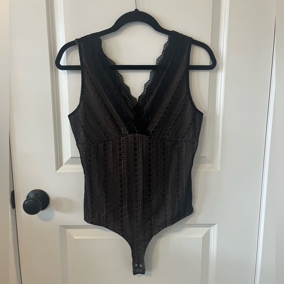 Dynamite Body-suite - Picture 1 of 4